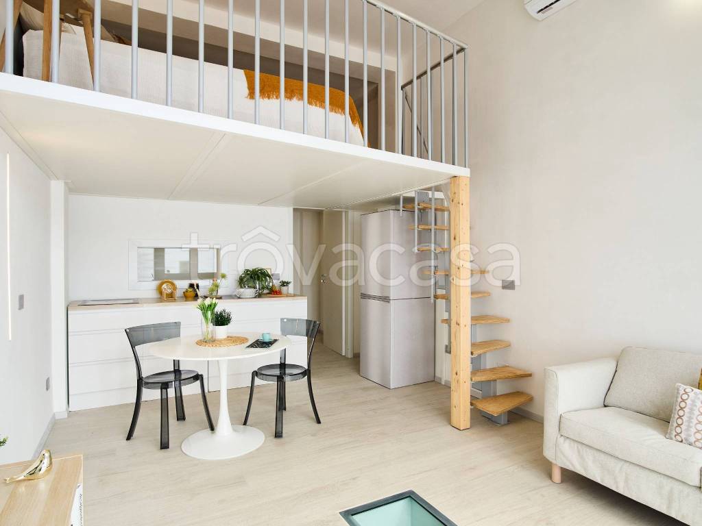 appartamento in vendita a Milano in zona Vigentino