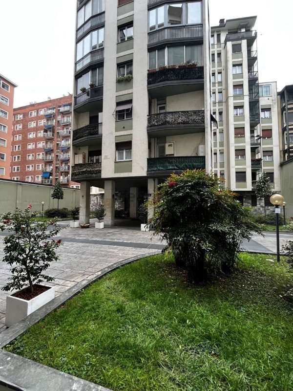 appartamento in vendita a Milano in zona Città Studi