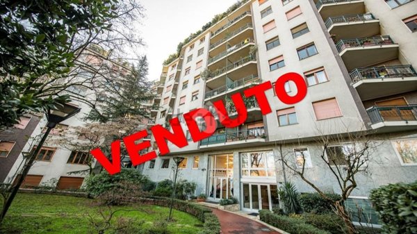 appartamento in vendita a Milano in zona Cinque Giornate