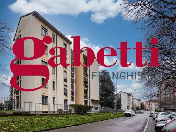 appartamento in vendita a Milano in zona Segnano