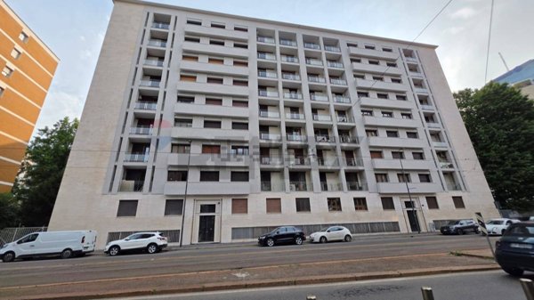 appartamento in vendita a Milano in zona Sempione
