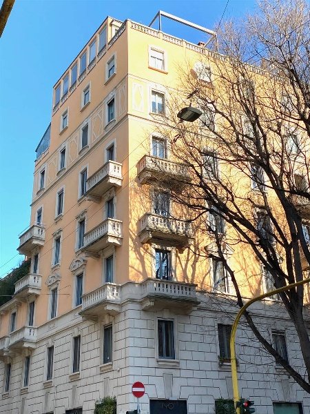 appartamento in vendita a Milano in zona Sempione