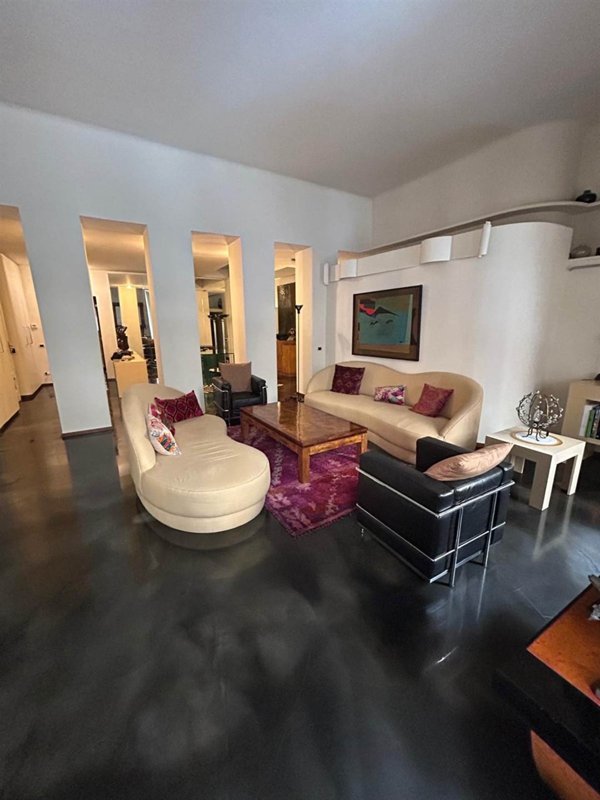 appartamento in vendita a Milano in zona Bocconi