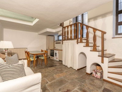 appartamento in vendita a Milano in zona Bocconi