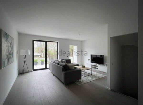 casa indipendente in vendita a Milano in zona Gratosoglio