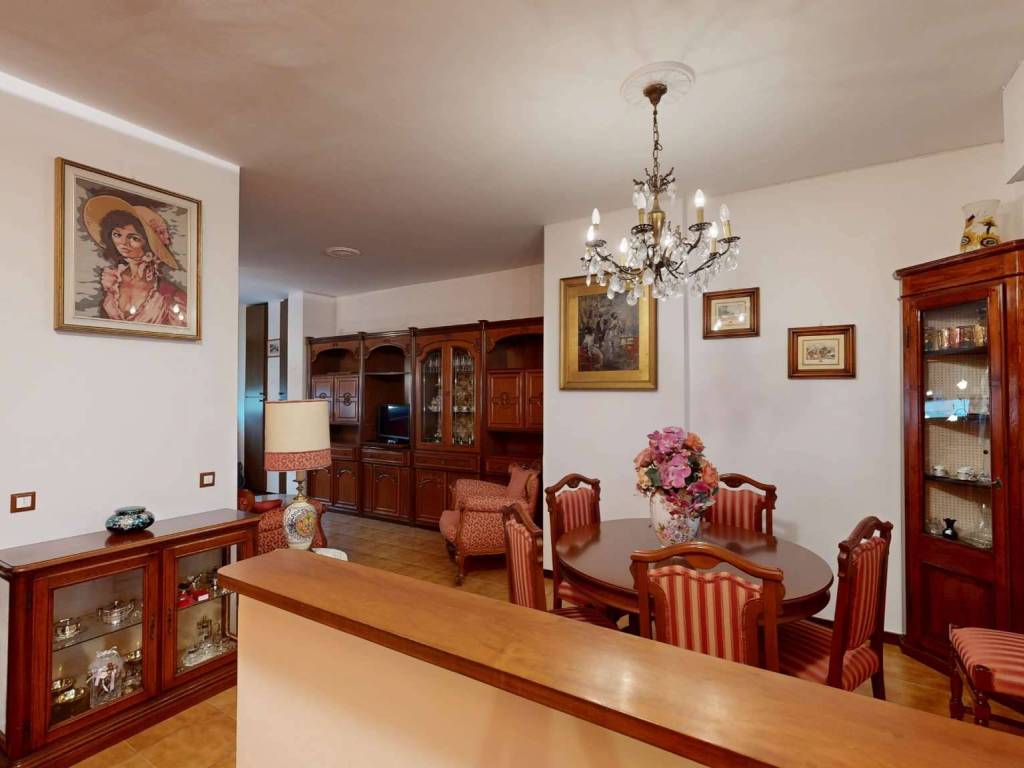 appartamento in vendita a Milano in zona Quarto Cagnino