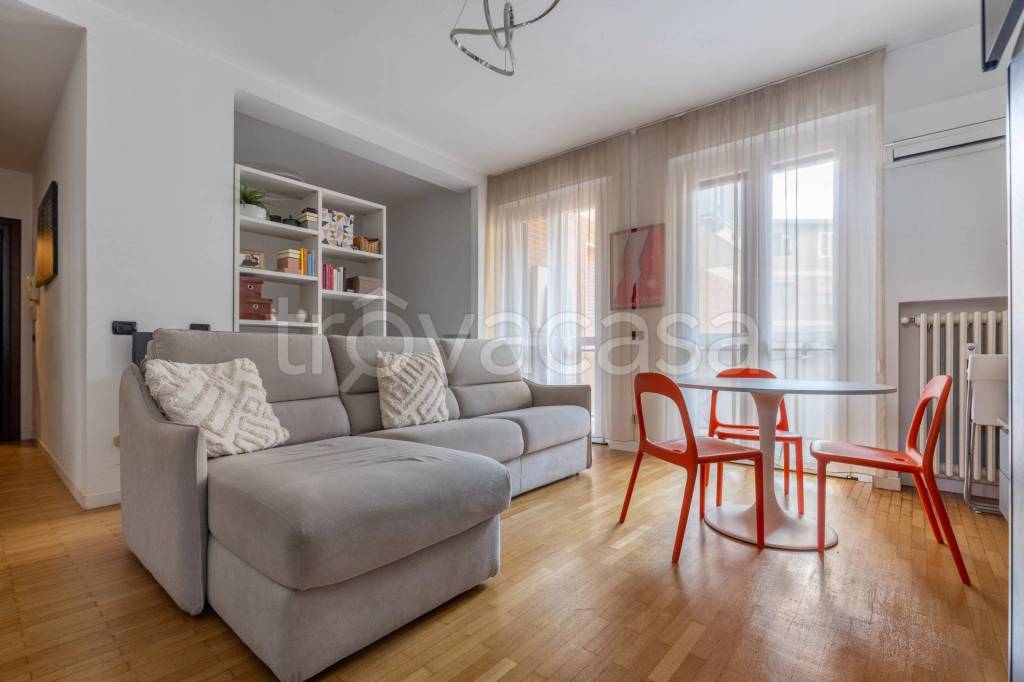 appartamento in vendita a Milano in zona Il Portello