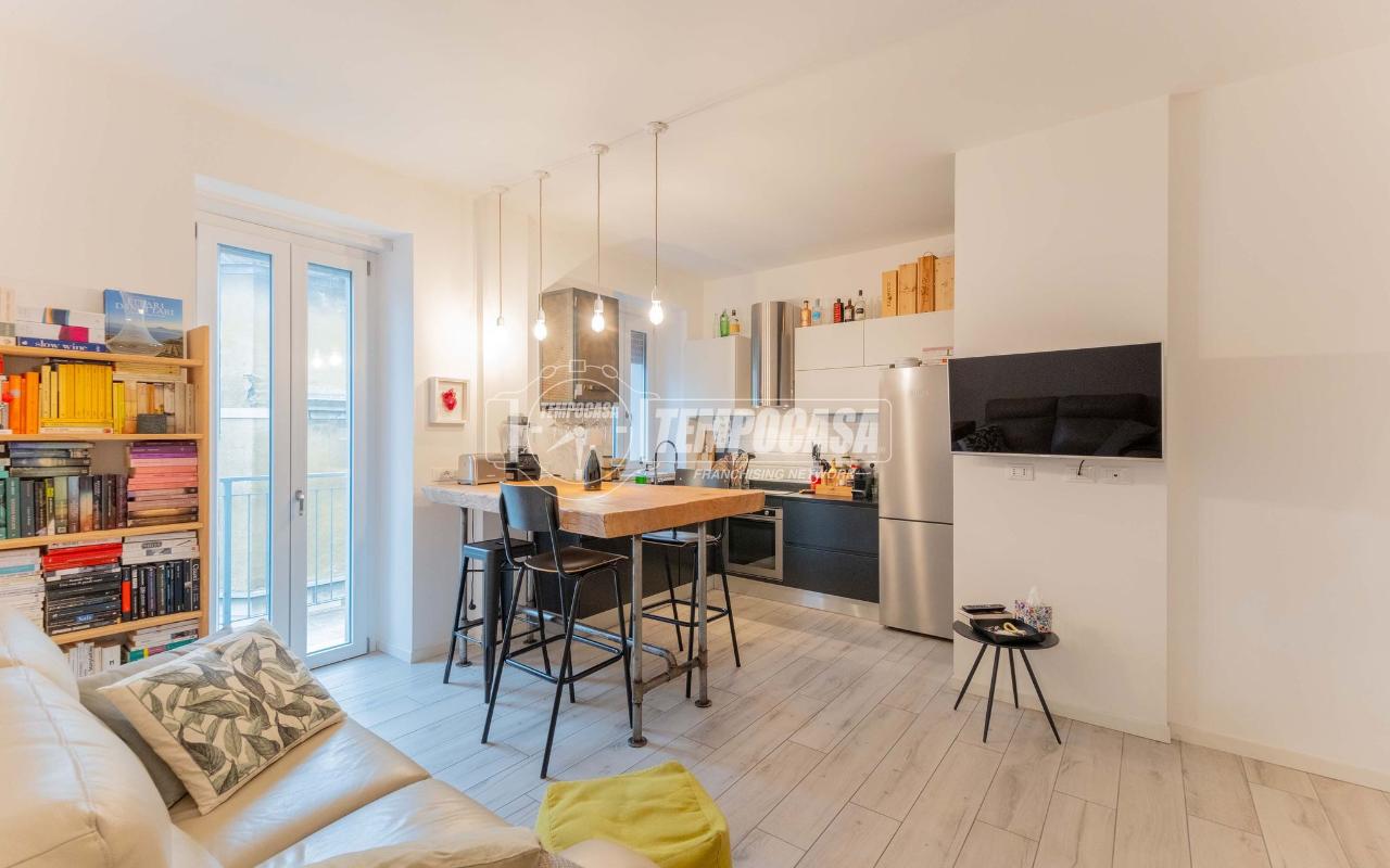 appartamento in vendita a Milano in zona Segnano