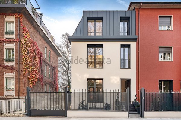 casa indipendente in vendita a Milano in zona Maggiolina