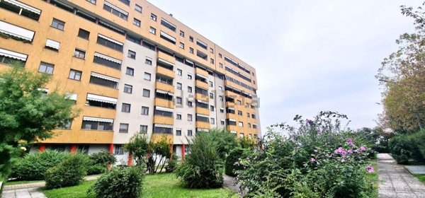 appartamento in vendita a Milano in zona Barona