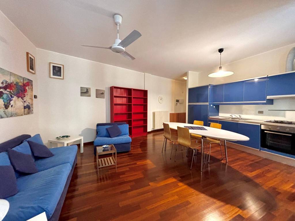 appartamento in vendita a Milano in zona Famagosta