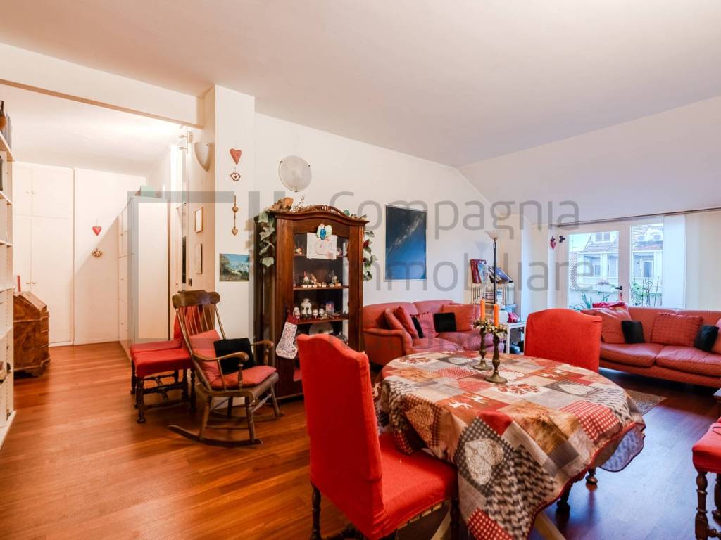 appartamento in vendita a Milano in zona XXII Marzo