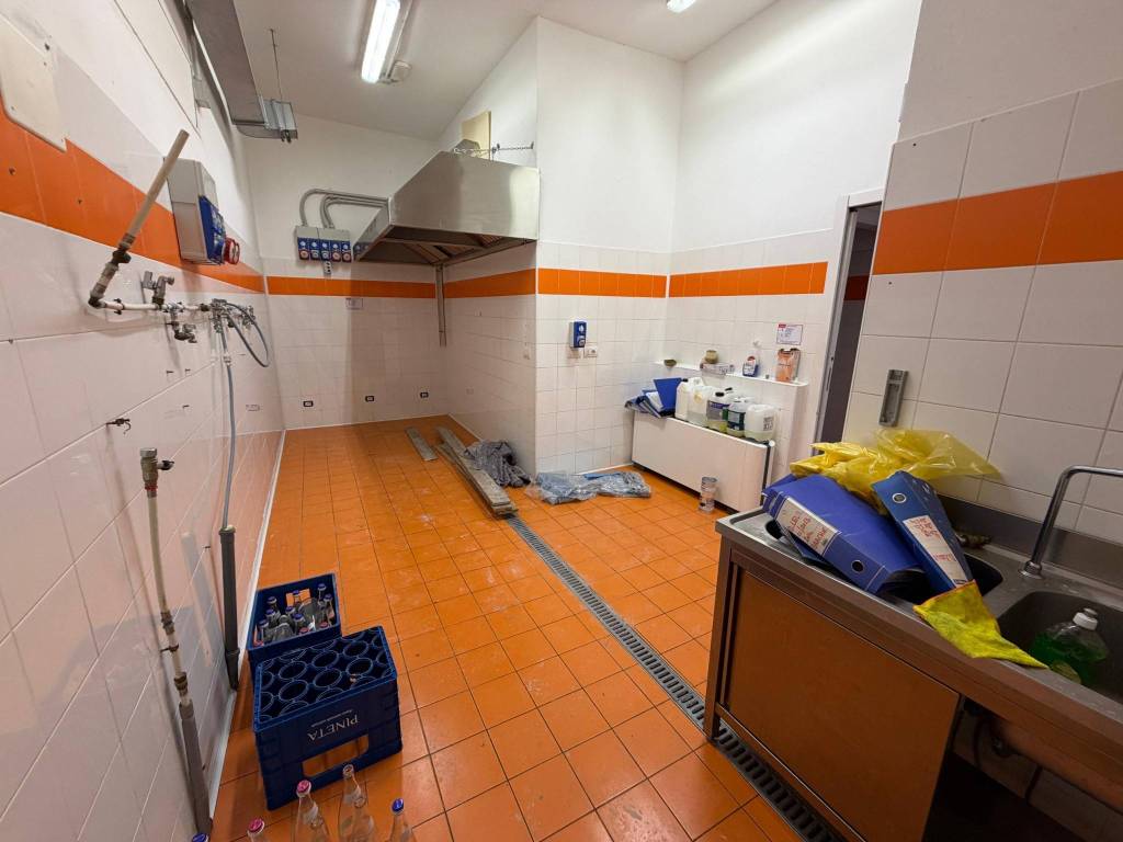 negozio in vendita a Milano in zona Isola