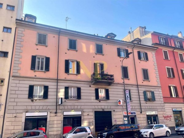 negozio in vendita a Milano in zona Piazzale Lodi