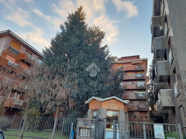 appartamento in vendita a Milano in zona Dergano