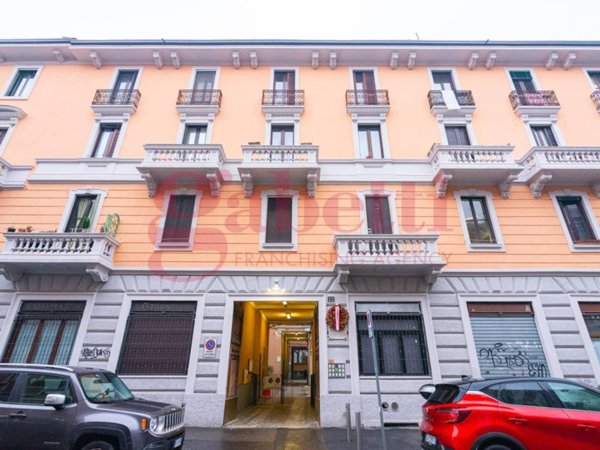 appartamento in vendita a Milano in zona Chiesa Rossa