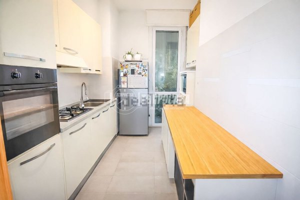 appartamento in vendita a Milano in zona Piazzale Lodi