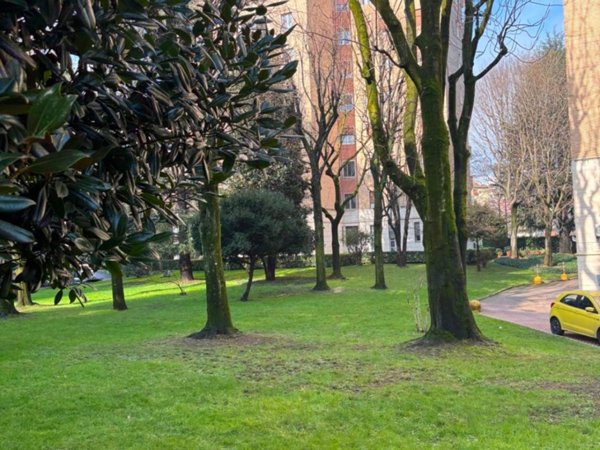 appartamento in vendita a Milano in zona Chiesa Rossa