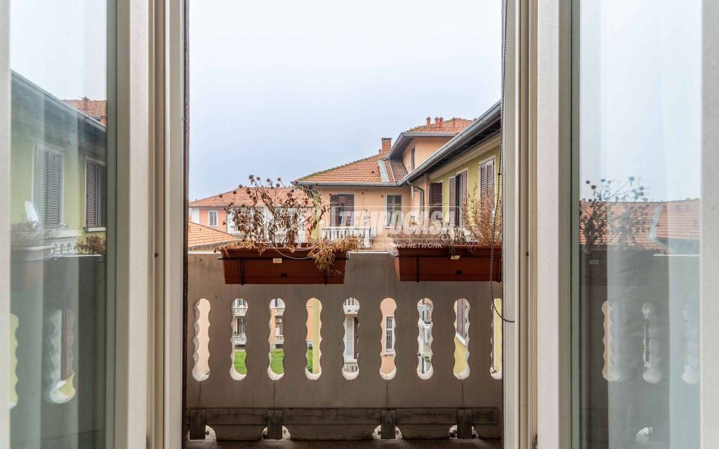 appartamento in vendita a Milano in zona Bocconi