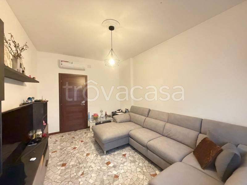 appartamento in vendita a Milano in zona Ghisolfa