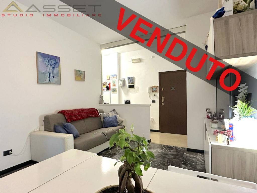 appartamento in vendita a Milano in zona Famagosta