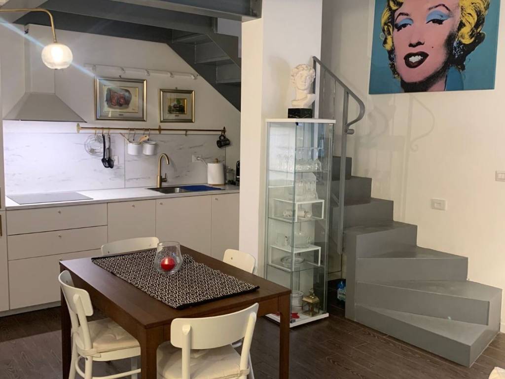 appartamento in vendita a Milano in zona Rogoredo