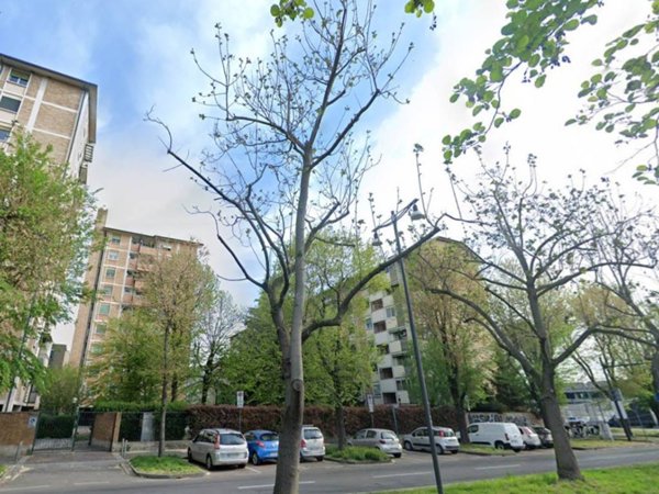 appartamento in vendita a Milano in zona Piazzale Lodi