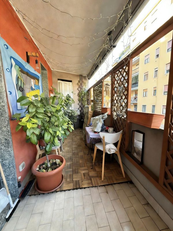 appartamento in vendita a Milano in zona Dergano