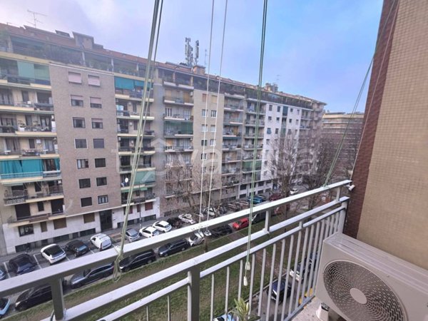 appartamento in vendita a Milano in zona Barona