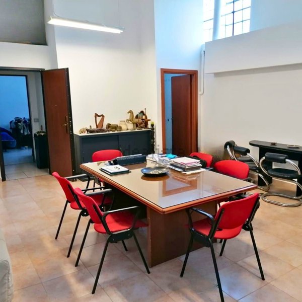 ufficio in vendita a Milano in zona Ronchetto sul Naviglio