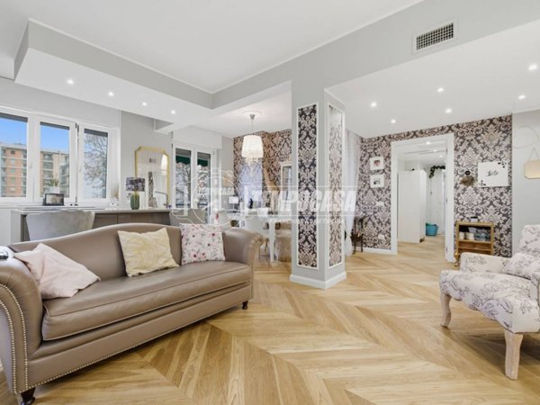 appartamento in vendita a Milano in zona Rottole