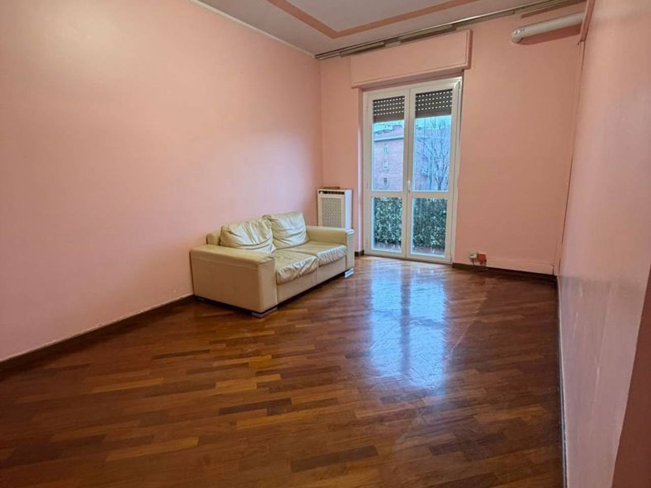 appartamento in vendita a Milano in zona Ghisolfa