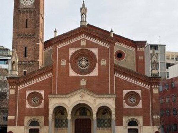 appartamento in vendita a Milano in zona Sant'Ambrogio