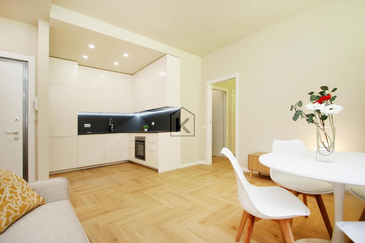 appartamento in vendita a Milano in zona Lorenteggio