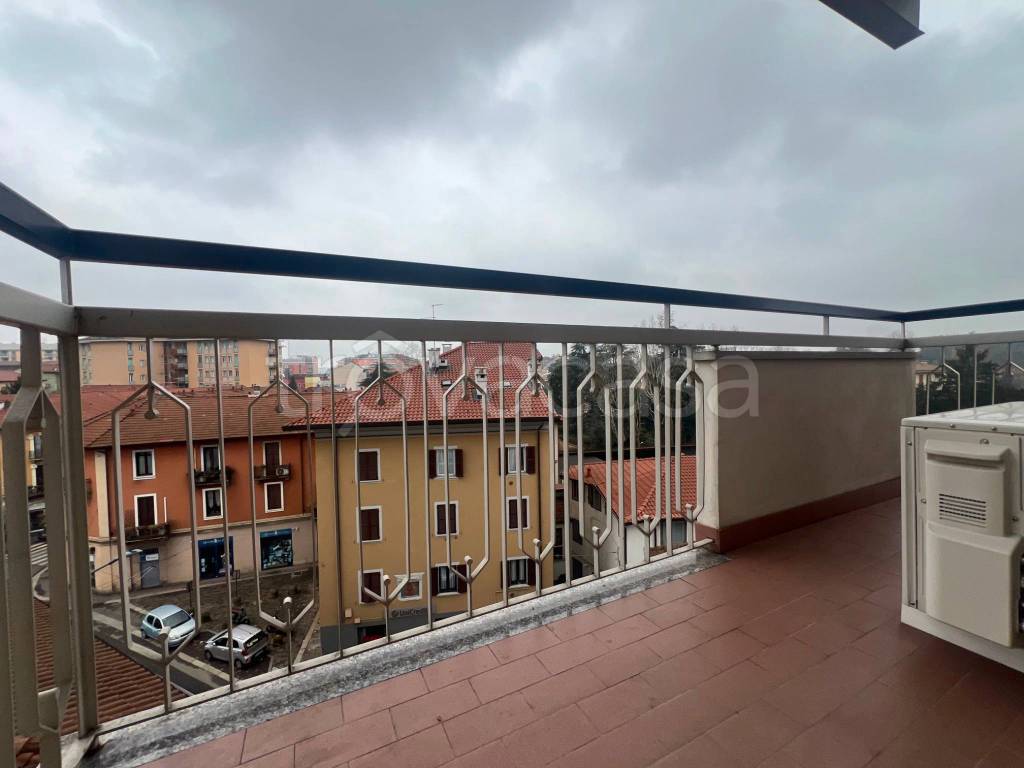 appartamento in vendita a Milano in zona Niguarda