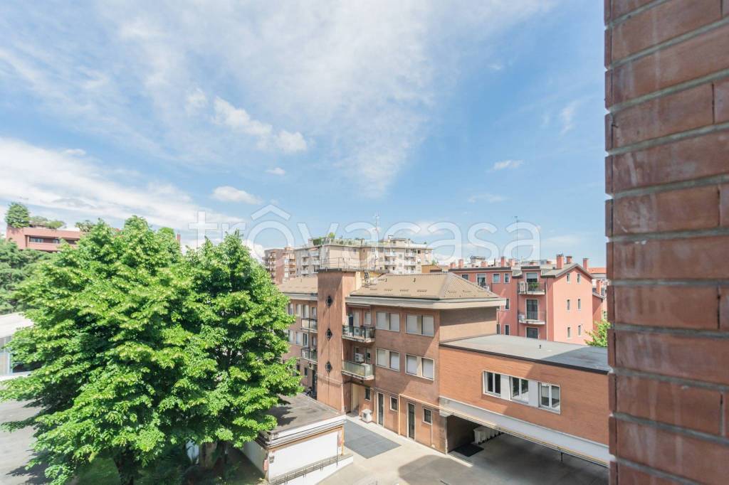 appartamento in vendita a Milano in zona Maggiolina