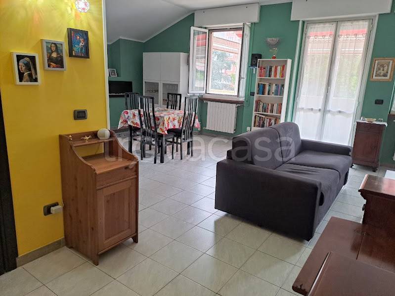 appartamento in vendita a Milano in zona Quartiere degli Olmi