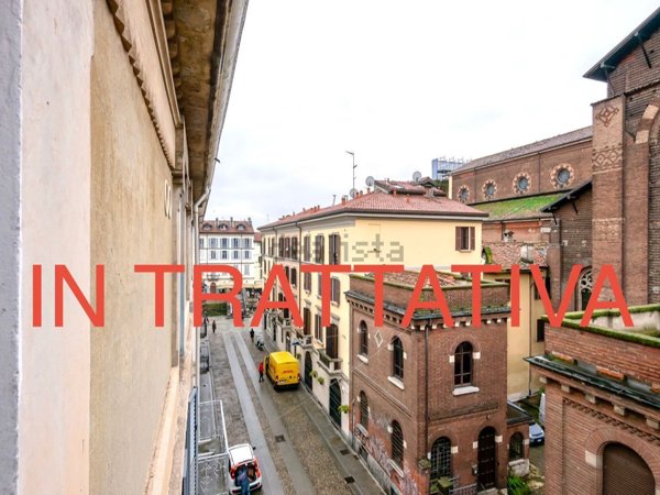 appartamento in vendita a Milano in zona Porta Genova