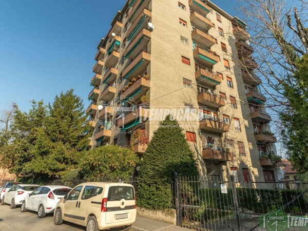 appartamento in vendita a Milano in zona Morivione