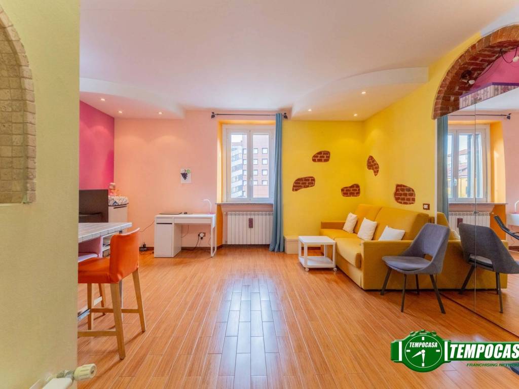 appartamento in vendita a Milano in zona Segnano