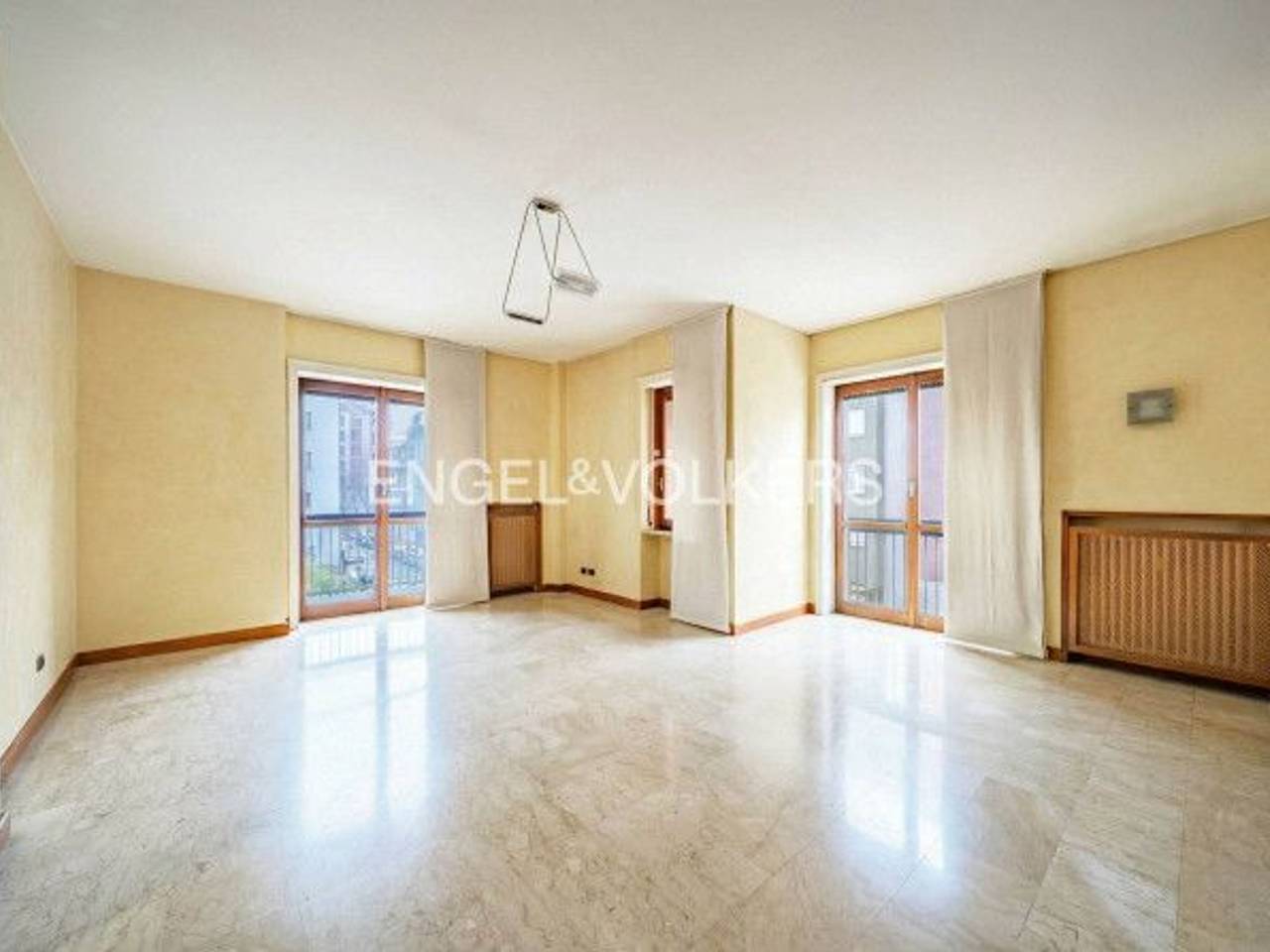 appartamento in vendita a Milano in zona Solari