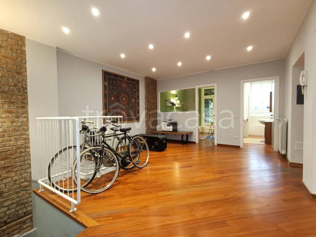 casa indipendente in vendita a Milano in zona Sempione