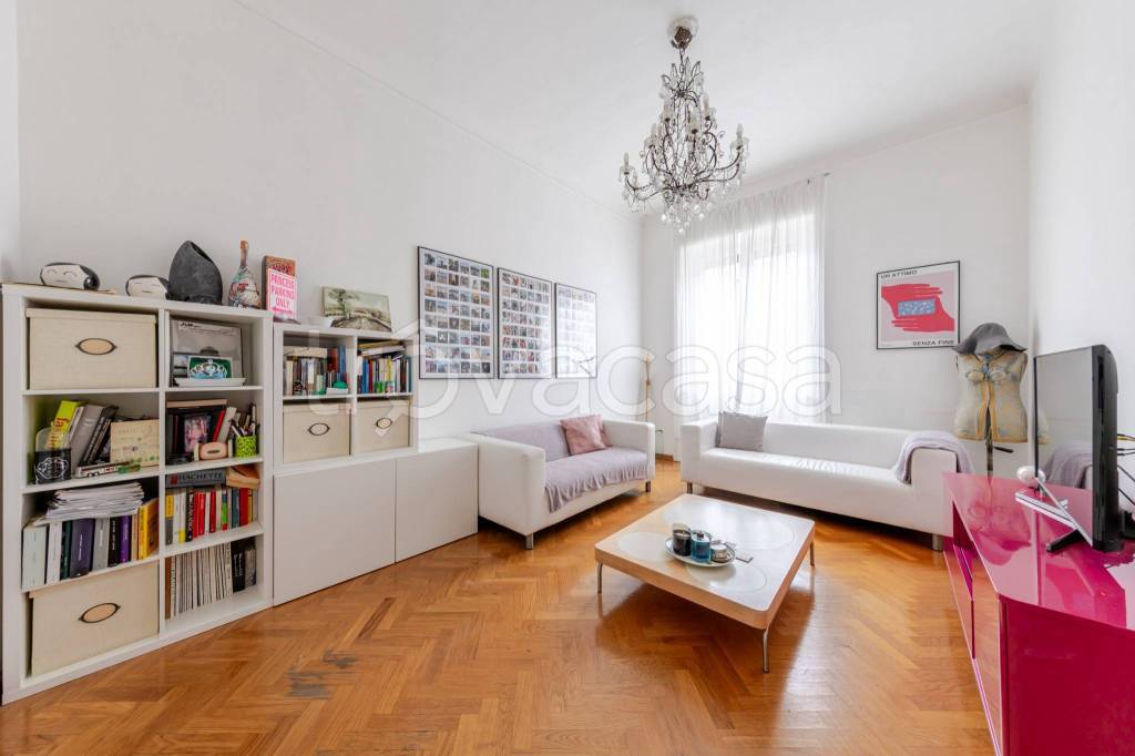 appartamento in vendita a Milano in zona Città Studi