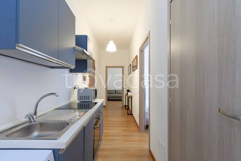 appartamento in vendita a Milano in zona Famagosta