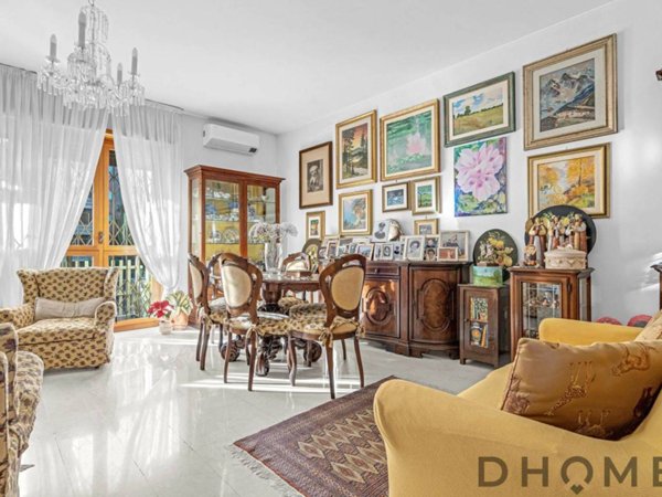 appartamento in vendita a Milano in zona Vigentino