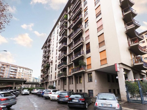 ufficio in vendita a Milano in zona San Vittore