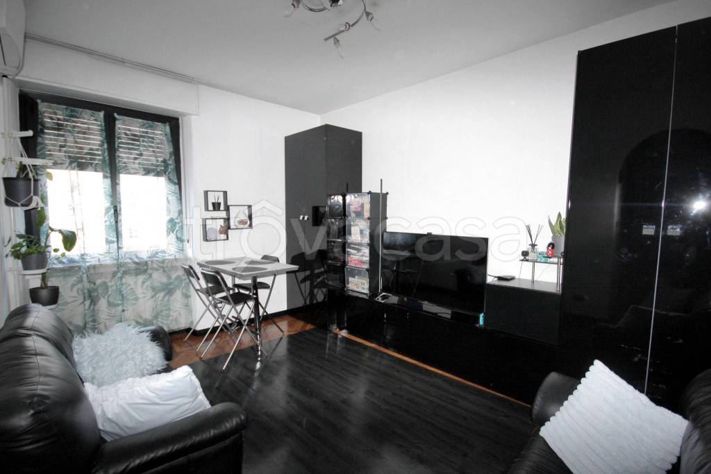 appartamento in vendita a Milano in zona Piazzale Lodi