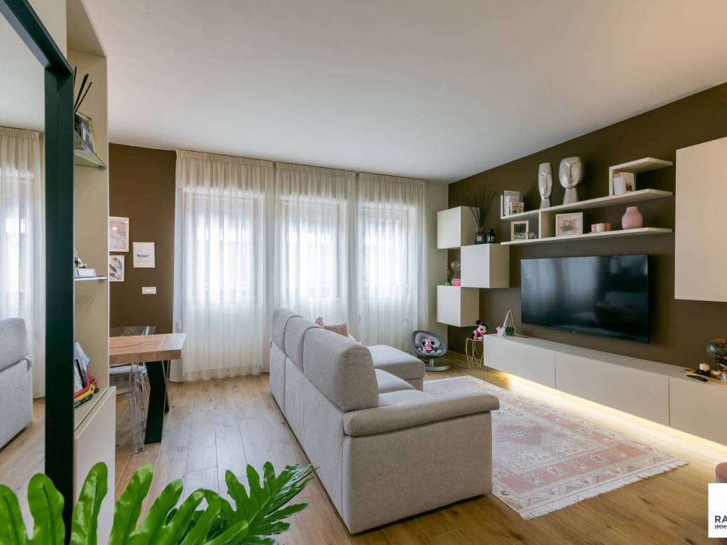 appartamento in vendita a Milano in zona Porta Romana