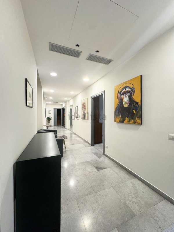 ufficio in vendita a Milano in zona Guastalla