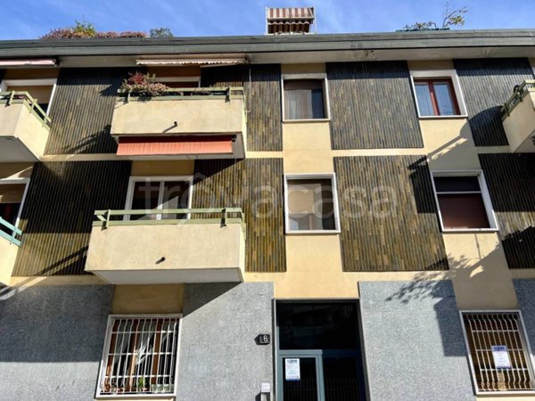 appartamento in vendita a Milano in zona Dergano